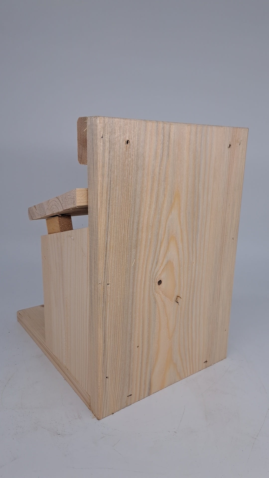 Eichhörnchenfutterhaus Eichhörnchen Futterhaus Futterstelle für Eichhörnchen 2x Wetterfest imprägniert Natur E1N