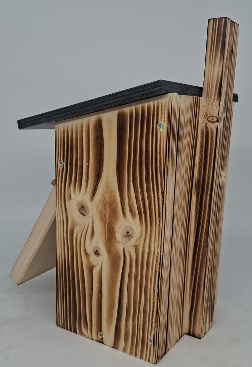 Nesting box nesting cave for birds bird house nesting box for hanging brood cavity with entry hole 35mm to 28mm reduced noble flamed (N2G)